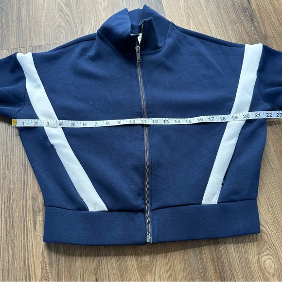 SPANX AirEssentials Striped Track Jacket Navy Blue Small Cropped Zip Pockets - Picture 5 of 7